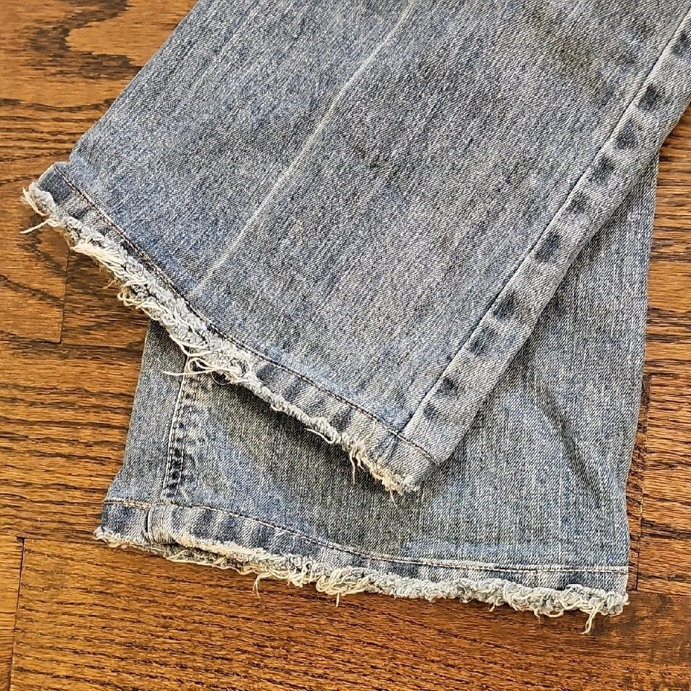 Women's Flare Leg Blue Denim Jeans - Picture 9 of 10